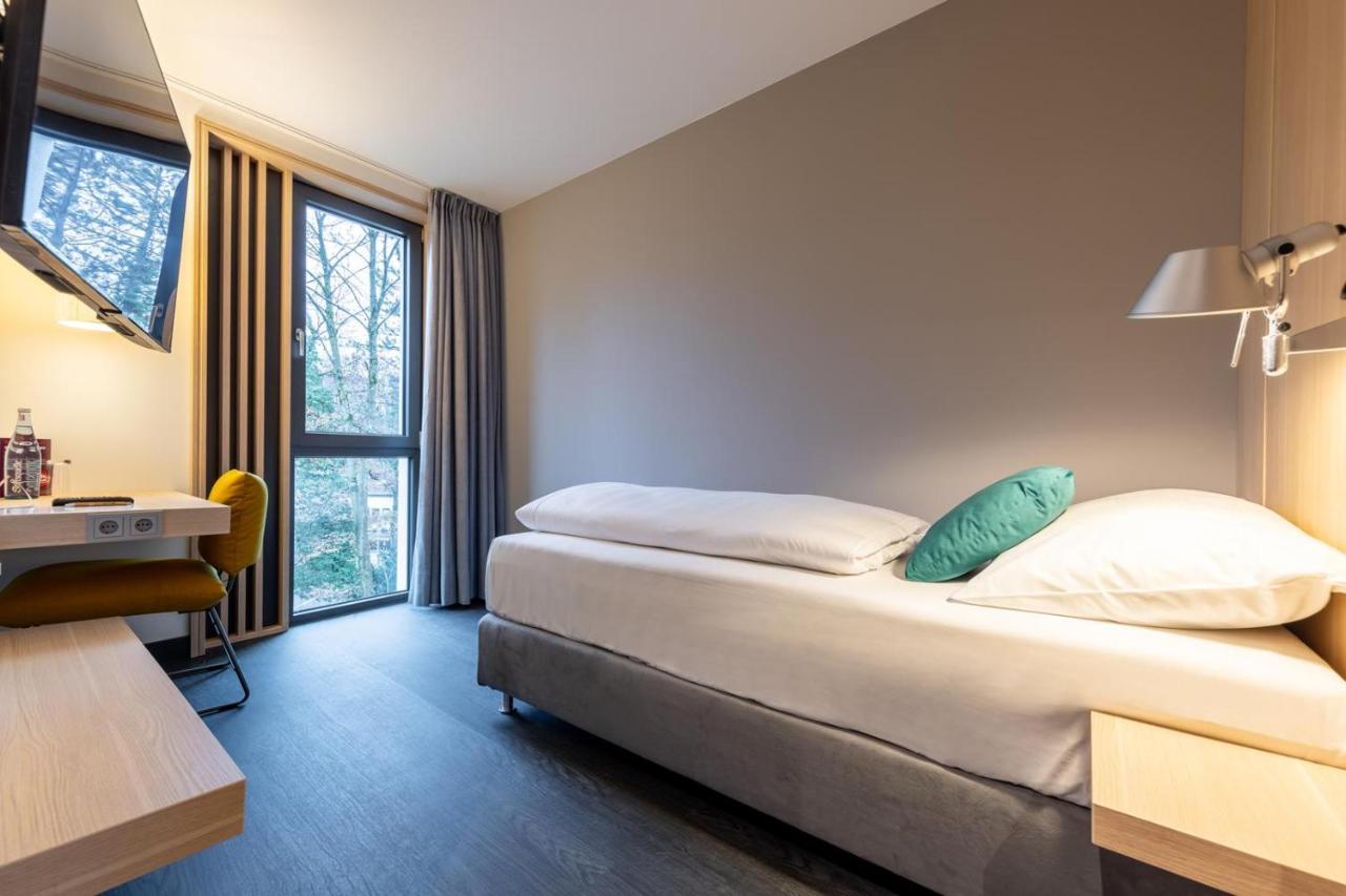 Serways Hotel Hoesel Ratingen Eksteriør billede