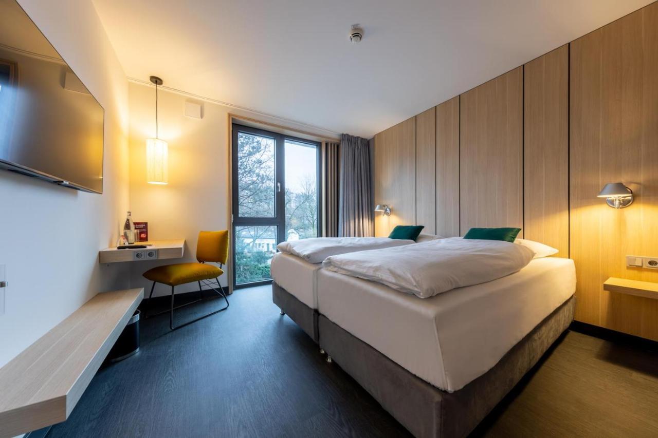 Serways Hotel Hoesel Ratingen Eksteriør billede